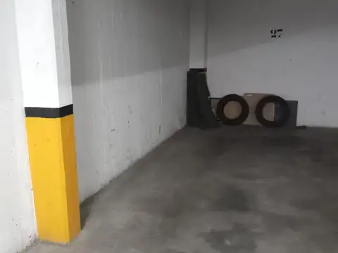 Cochera en Centro
