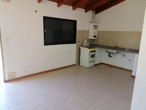 Casa en Alquiler en Tiro Suizo, $ 580.000