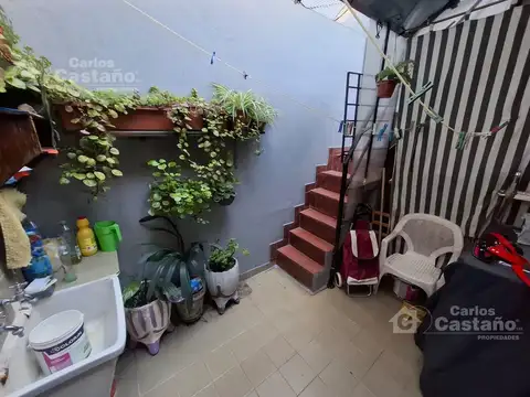 Depto Tipo Casa en Venta de 4 ambientes