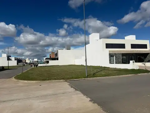 Terreno en Venta en Terrazas De Manantiales, USD 89.000