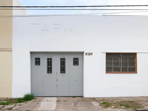 Nave Industrial Galpón Deposito - 227 m2 La Florida - Apto Crédito Permuta