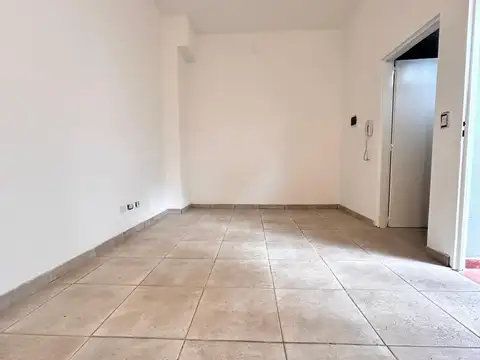 Depto Tipo Casa en Venta de 2 ambientes