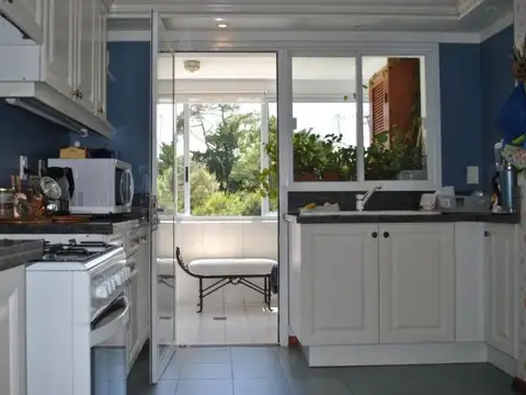 Departamento 4 ambientes con 5 baños