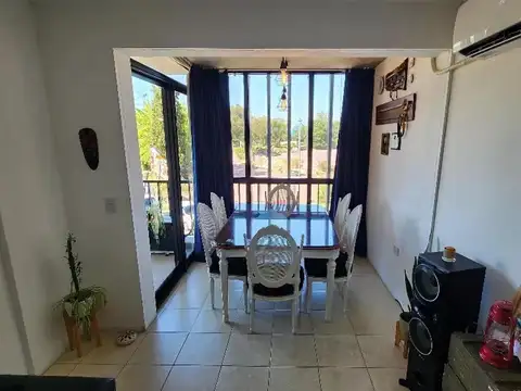 Departamento en venta - 2 Dormitorios 2 Baños - 72Mts2 - Villa Lugano