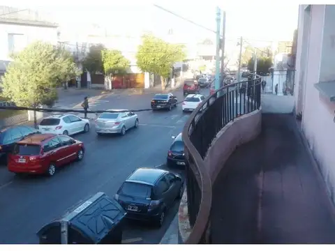 #piso #departamento #ph #tipocasa #villalugano #venta  4 ambientes Balcon corrido Terraza Sin e...