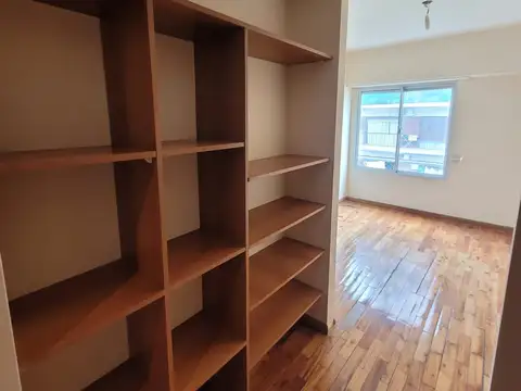 3 ambientes al frente luminoso con pileta