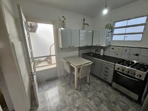 ALQUILER - CASA 4 AMB CON TERRAZA PROPIA