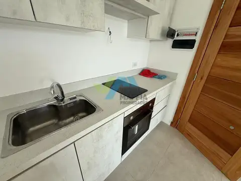 Casa 2 ambientes con 1 baño