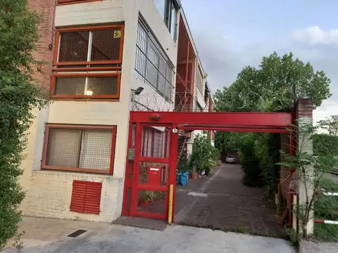 Departamento 2 amb c/cochera