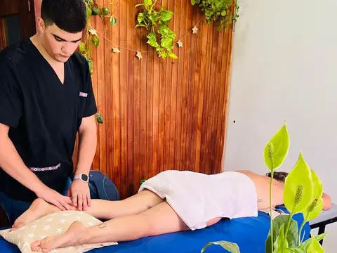 Hosteria Rural en Roque Pérez - Venta - TERRENO SOBRE RUTA DE 1HA CON 6 CABAÑAS