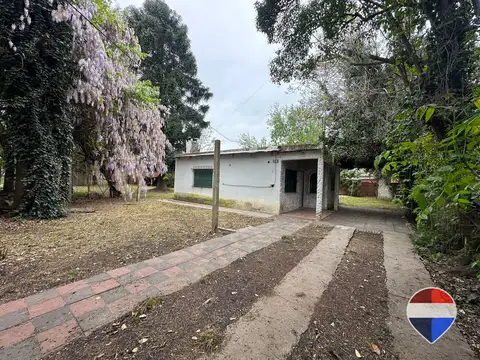 VENTA DE CASA/LOTE EN SPEGAZZINI