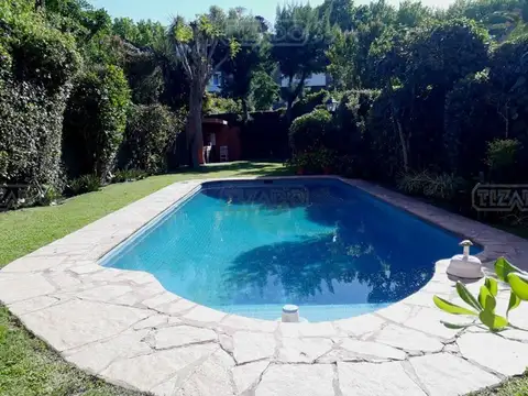 Casa en Venta en Vicente Lopez Vias / Maipu, USD 690.000