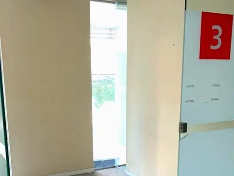 Local en Alquiler en Vicente Lopez Vias / Maipu, USD 11.500