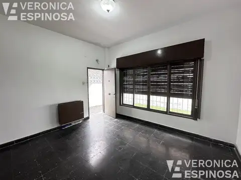 Depto Tipo Casa en Venta en Moron, USD 55.000