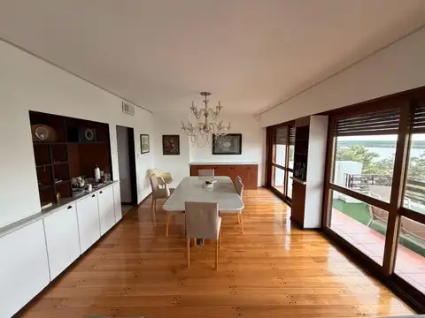 Departamento en Venta con 2 cocheras