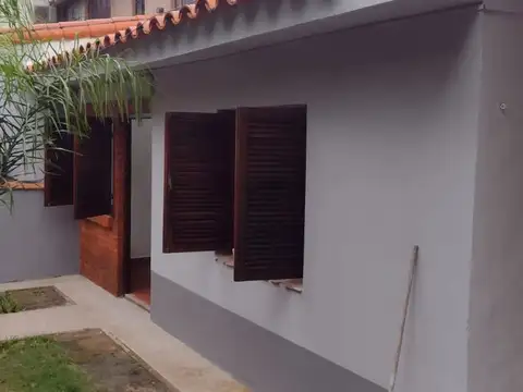 Tres Cerritos. Los Júncaros 200