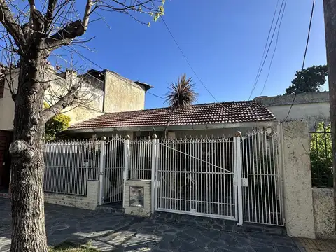 Casa en Munro-Este