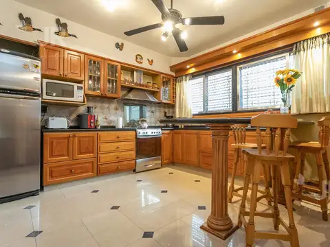 Casa 5 ambientes en venta en el barrio de caballito