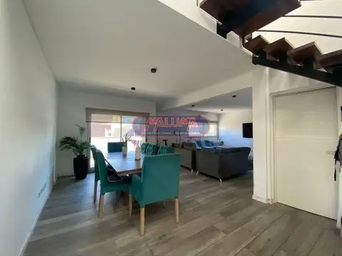 Departamento en Venta con 2 cocheras