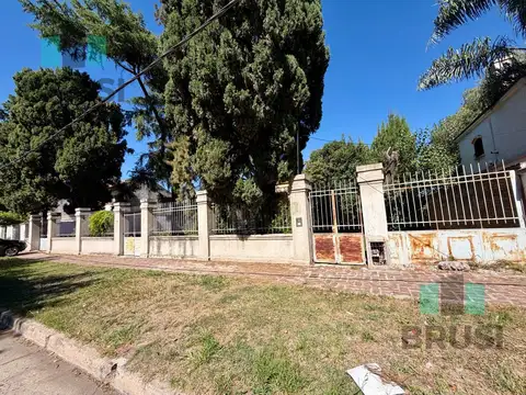 Casa en Venta al Oeste