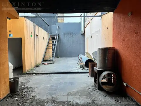 Local en Venta 30 años