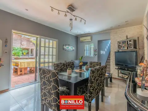 Depto Tipo Casa en Venta de 5 ambientes