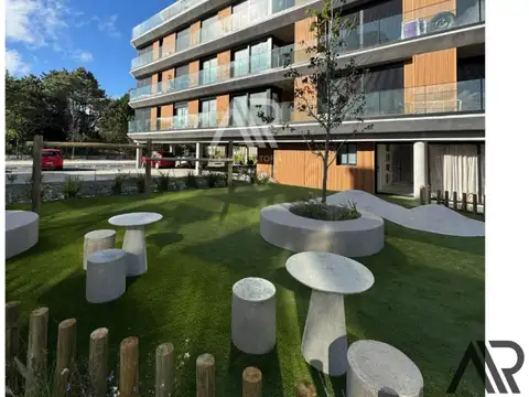 Apartamento en alquiler 2 dormitorios cochera en Costanera Village, Rambla