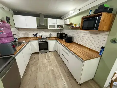 Casa 6 ambientes con 3 baños