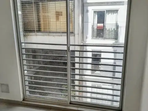 Entre Ríos 400, Piso 03