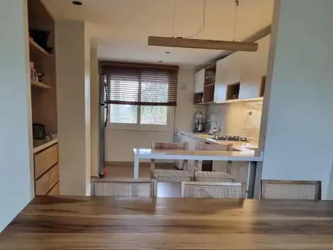 Departamento 5 ambientes con 4 baños