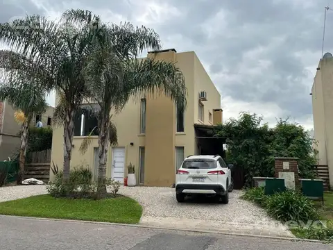Casa en Venta en Los Robles- La Cañada de Pilar