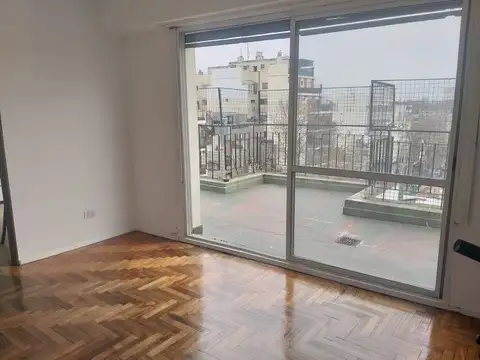 Alquiler 2 ambientes con balcón ? Acepta mascotas ? Paternal