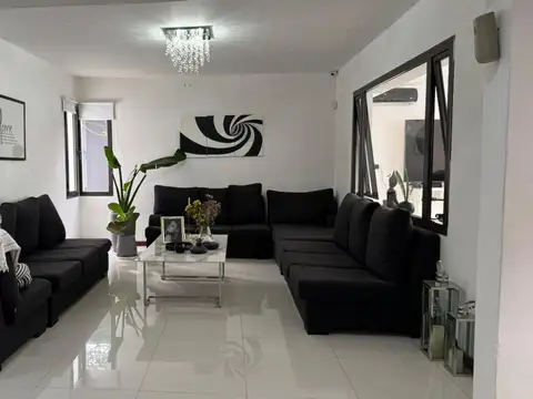Casa en Venta en San Fdo del Valle de Catamarca, USD 290.000
