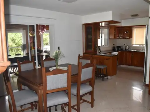 Casa venta en Village del Parque Hudson Berazategui