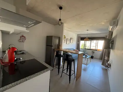 Alquiler 1 dormitorio amoblado en Tres cruces