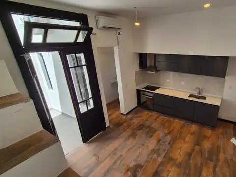 Depto Tipo Casa 4 ambientes con 1 baño