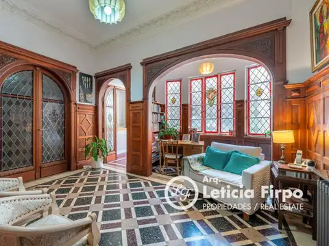 Casa 7 ambientes con 2 baños