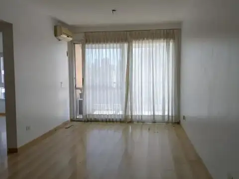 Paraguay 4800, Piso 9