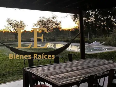 Casa en Venta con 1 cochera