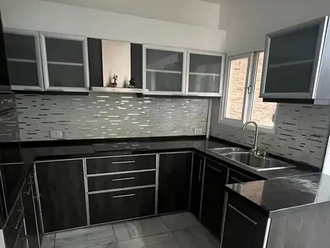 Departamento en Alquiler de 3 dormitorios