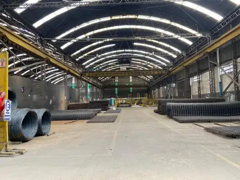 Excelente Depósito Industrial Logisto Dominico de 3600 mts Cub fuerza motriz