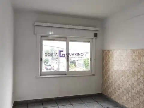Departamento en Alquiler en Lomas del Mirador, $ 950.000