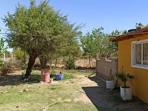 Casa 3 ambientes con 1 baño