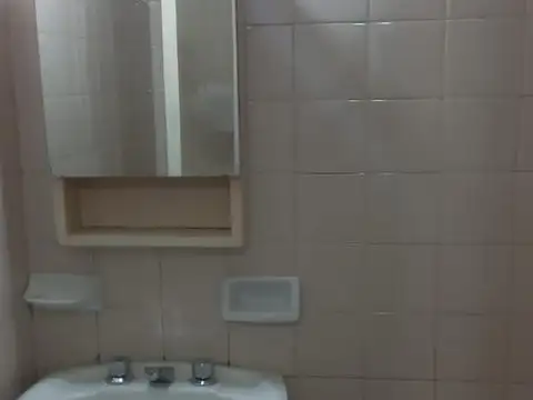 Depto Tipo Casa en Alquiler en Rosario, $ 380.000
