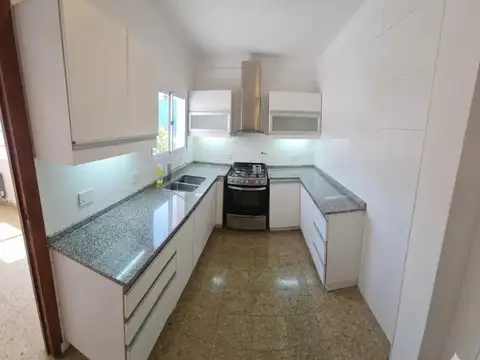 Depto Tipo Casa en Venta de 3 dormitorios