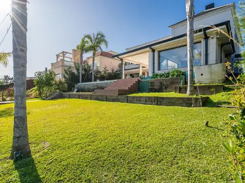 ALQUILER IMPONENTE CASA AMOBLADA EL YACHT NORDELTA