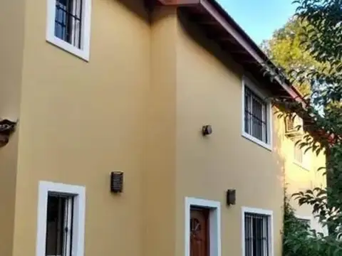 Depto Tipo Casa en Venta de 4 ambientes