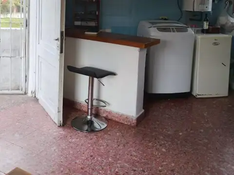 COMODORO PY 100, Piso 1