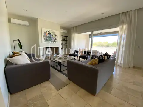 Casa con vista al golf en La Calesa - URDAPILLETA PROPIEDADES