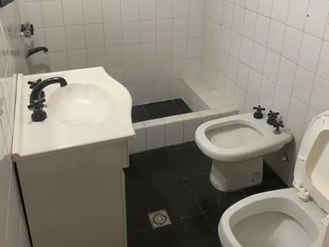 Depto Tipo Casa en Venta en Carapachay, USD 200.000